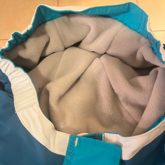 Snow Jacket! - Picture 5 of 9